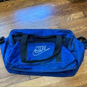 Vintage Nike Duffel Bag - Blue